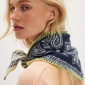 Carmen Knitted Triangle Bandana